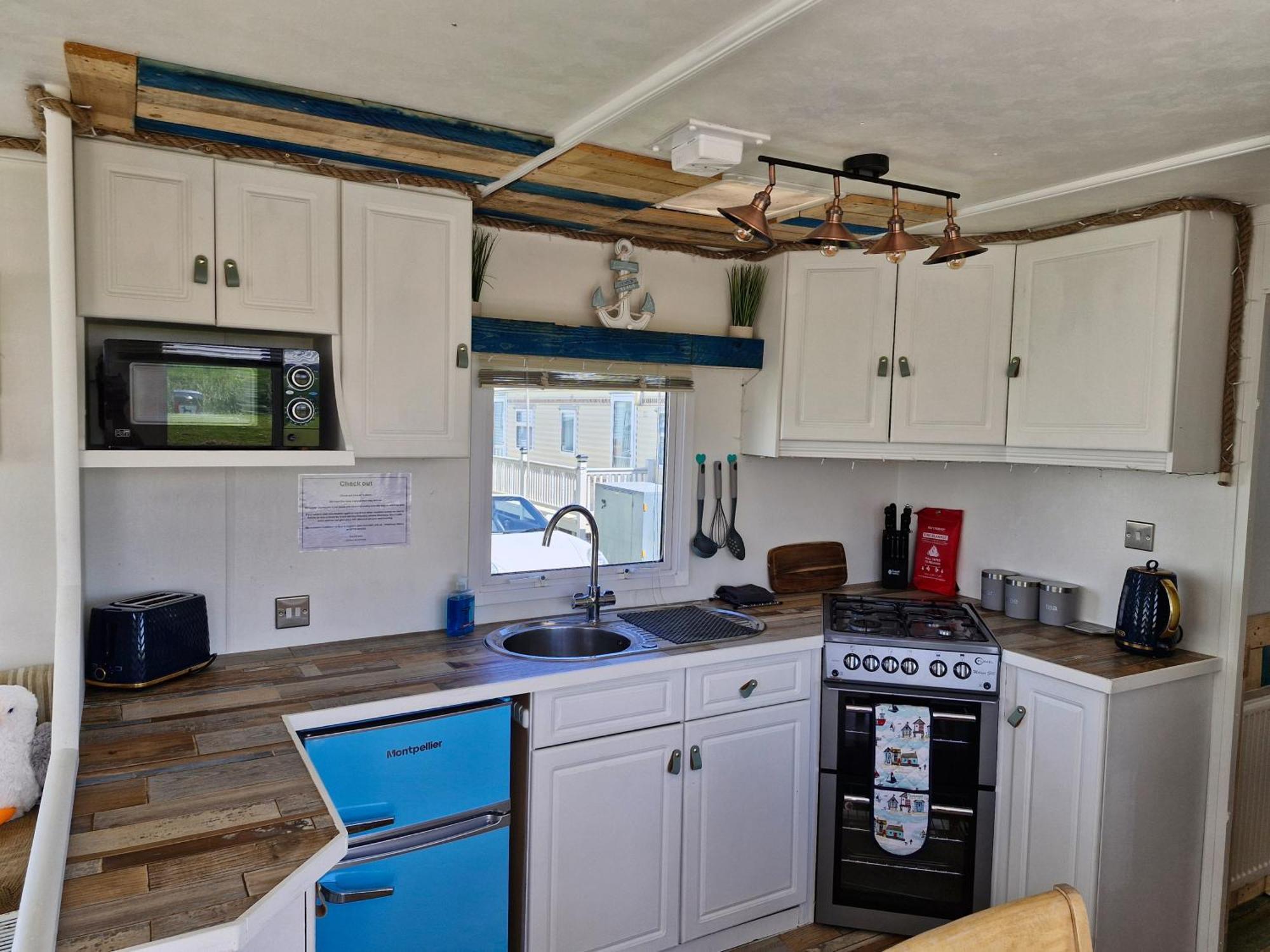 Driftwood Cabin - Dog Friendly Anderby Creek 외부 사진